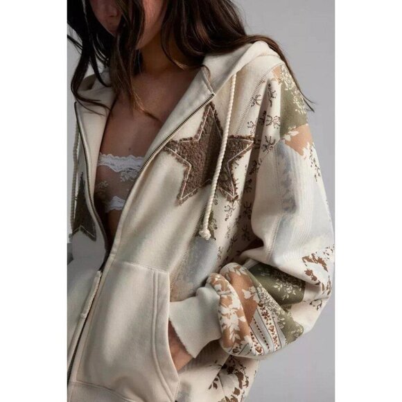 Kimchi Blue Urban Outfitters Camilla Star Applique Hoodie Sweatshirt L - Picture 2 of 15